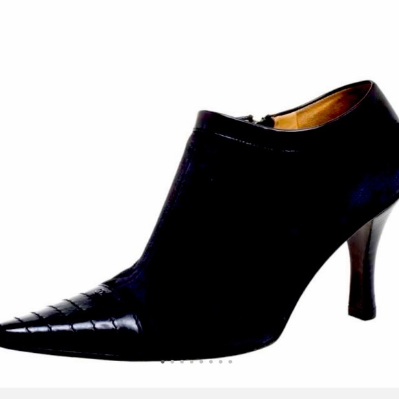 CHANEL Vintage Black Suede and Leather CC Pointed Toe Ankle Booties Sz 7 - Picture 4 of 8